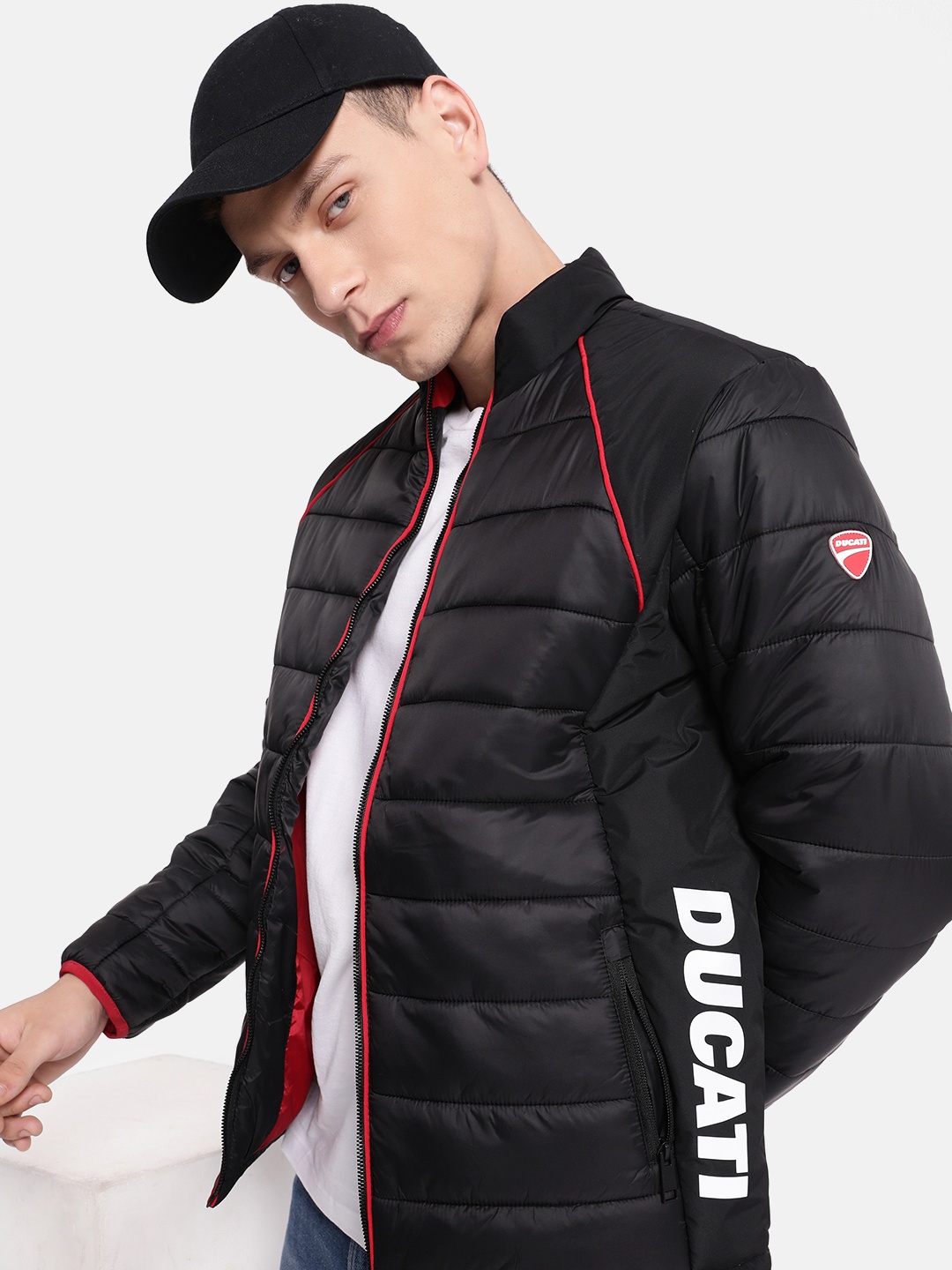 

Ducati Men Solid Padded Jacket, Black