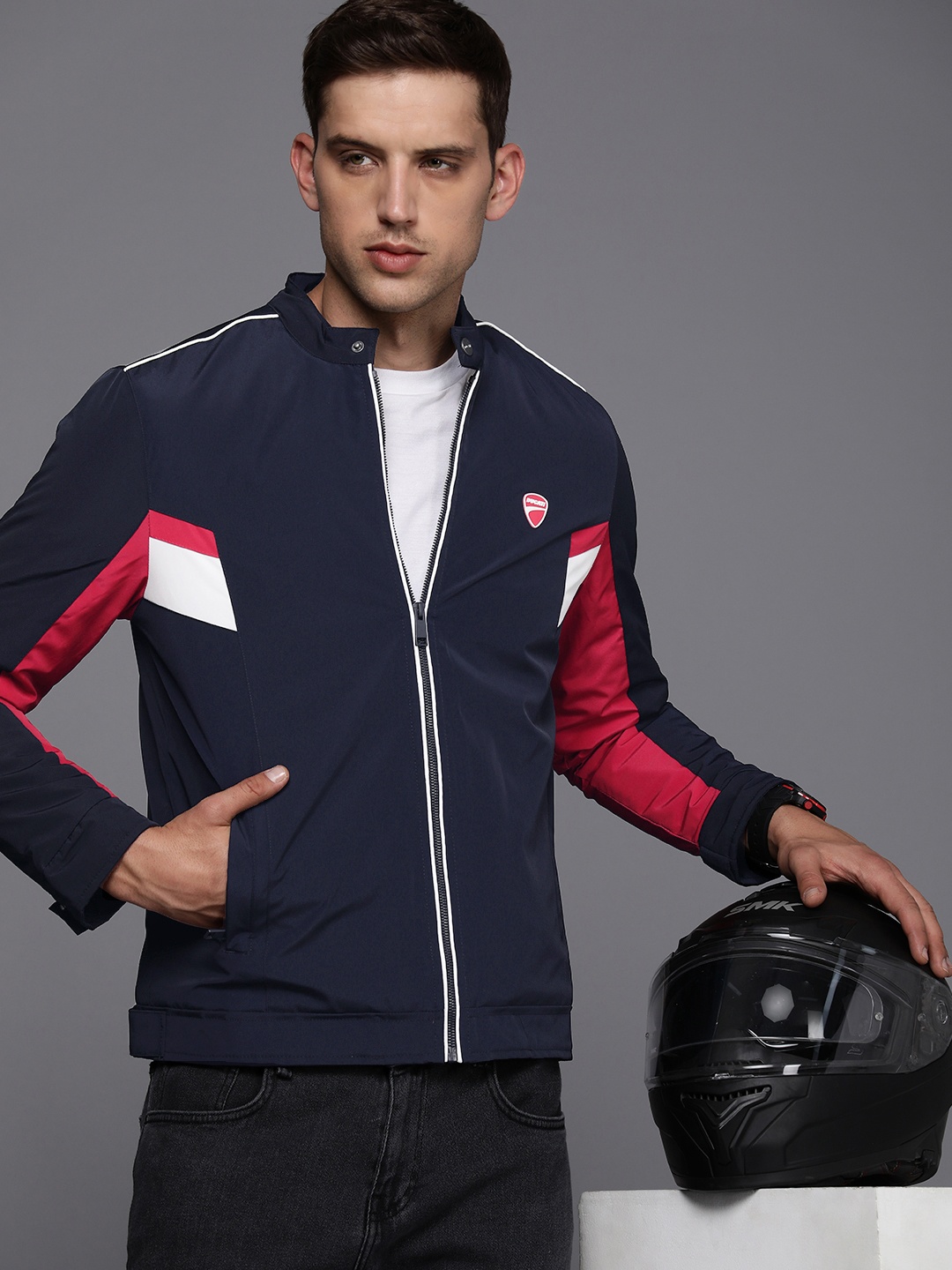 

Ducati Men Solid Padded Jacket, Navy blue