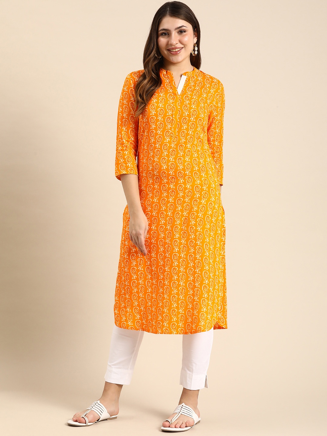 

Anouk Paisley Printed Mandarin Collar Casual Kurta, Mustard