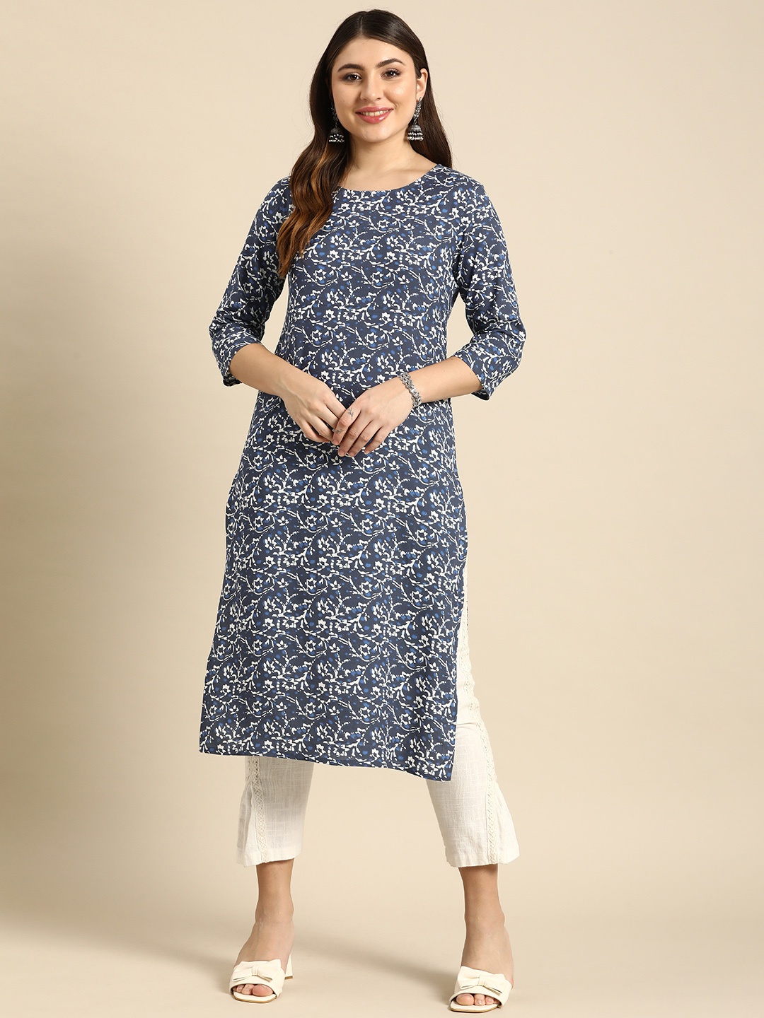 

Anouk Floral Printed Round Neck High Slit Straight Kurta, Navy blue