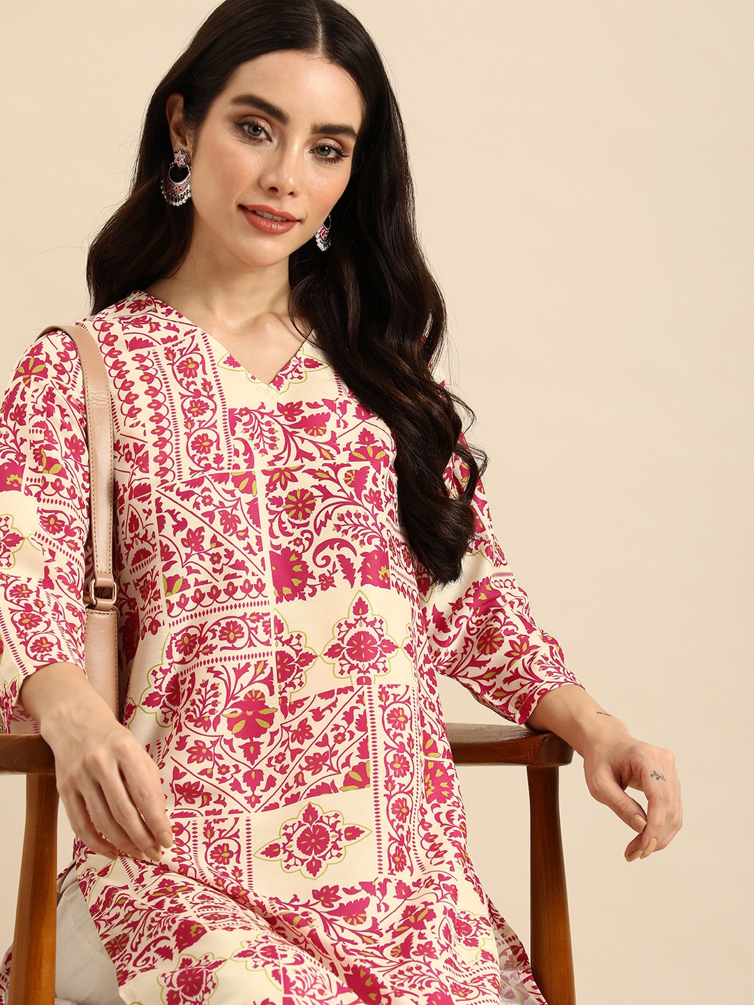 

Anouk V-Neck Ethnic Motifs Printed Kurta, Cream