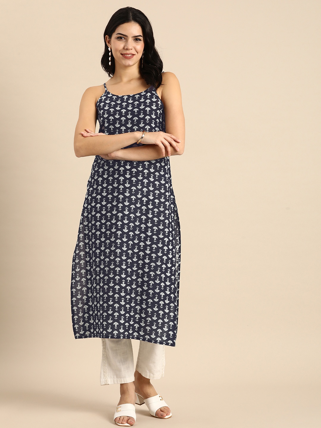 

Anouk Ethnic Motifs Printed Sleeveless Pure Cotton Straight Kurta, Navy blue