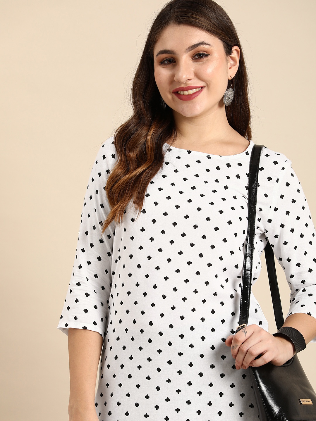 

Anouk Round Neck Geometric Printed Kurta, White