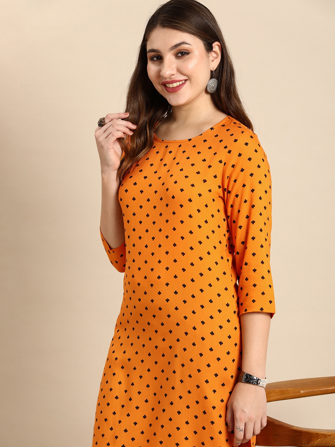 

Anouk Round Neck Geometric Printed Kurta, Mustard