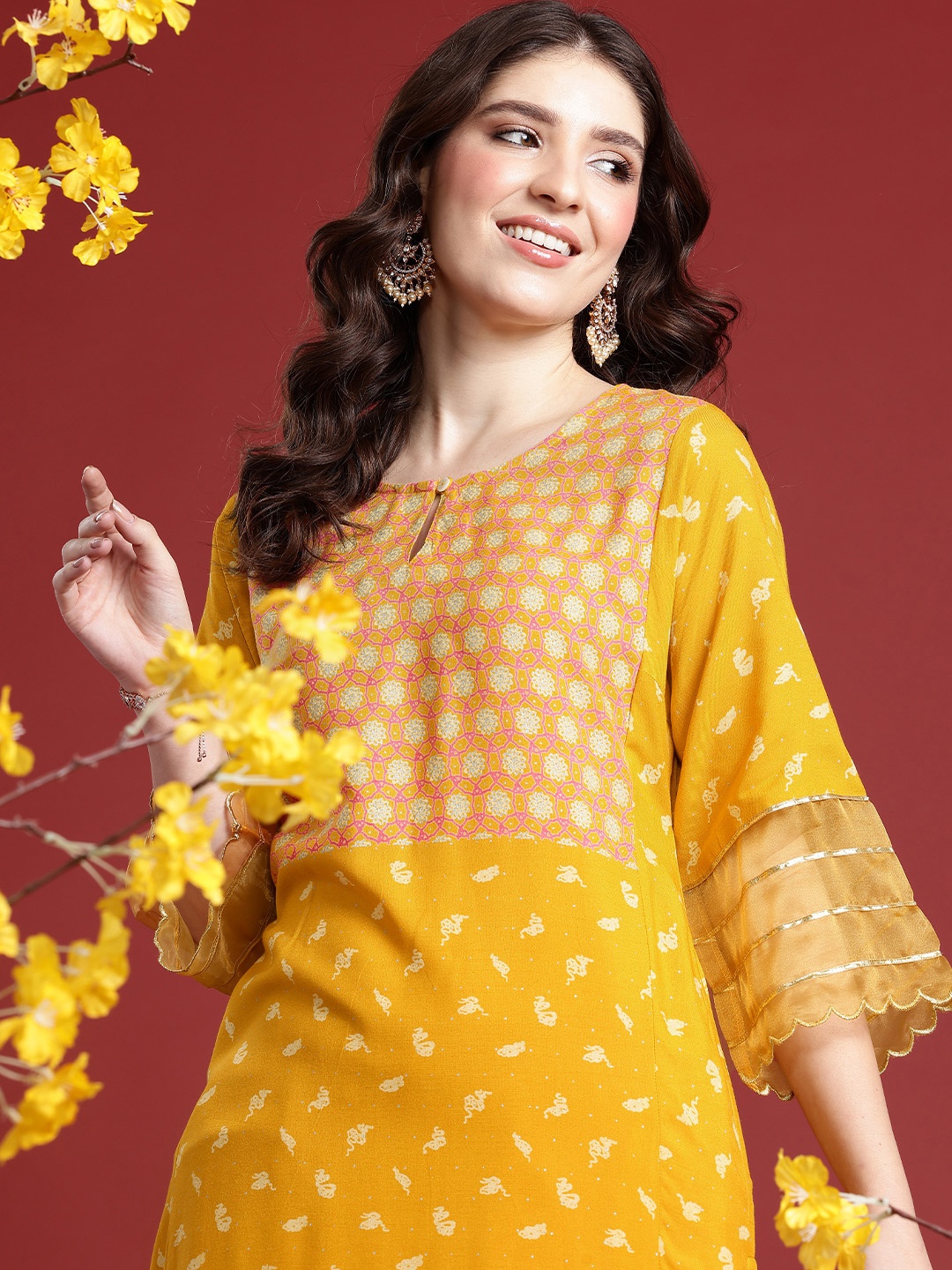 

Anouk Ethnic Motifs Printed Yoke Design Keyhole Neck Floral Kurta, Yellow