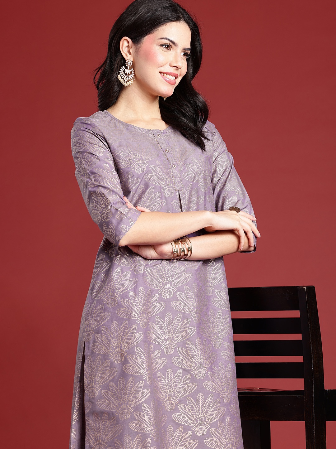 

Anouk Floral Printed Gotta Patti Straight Kurta, Lavender