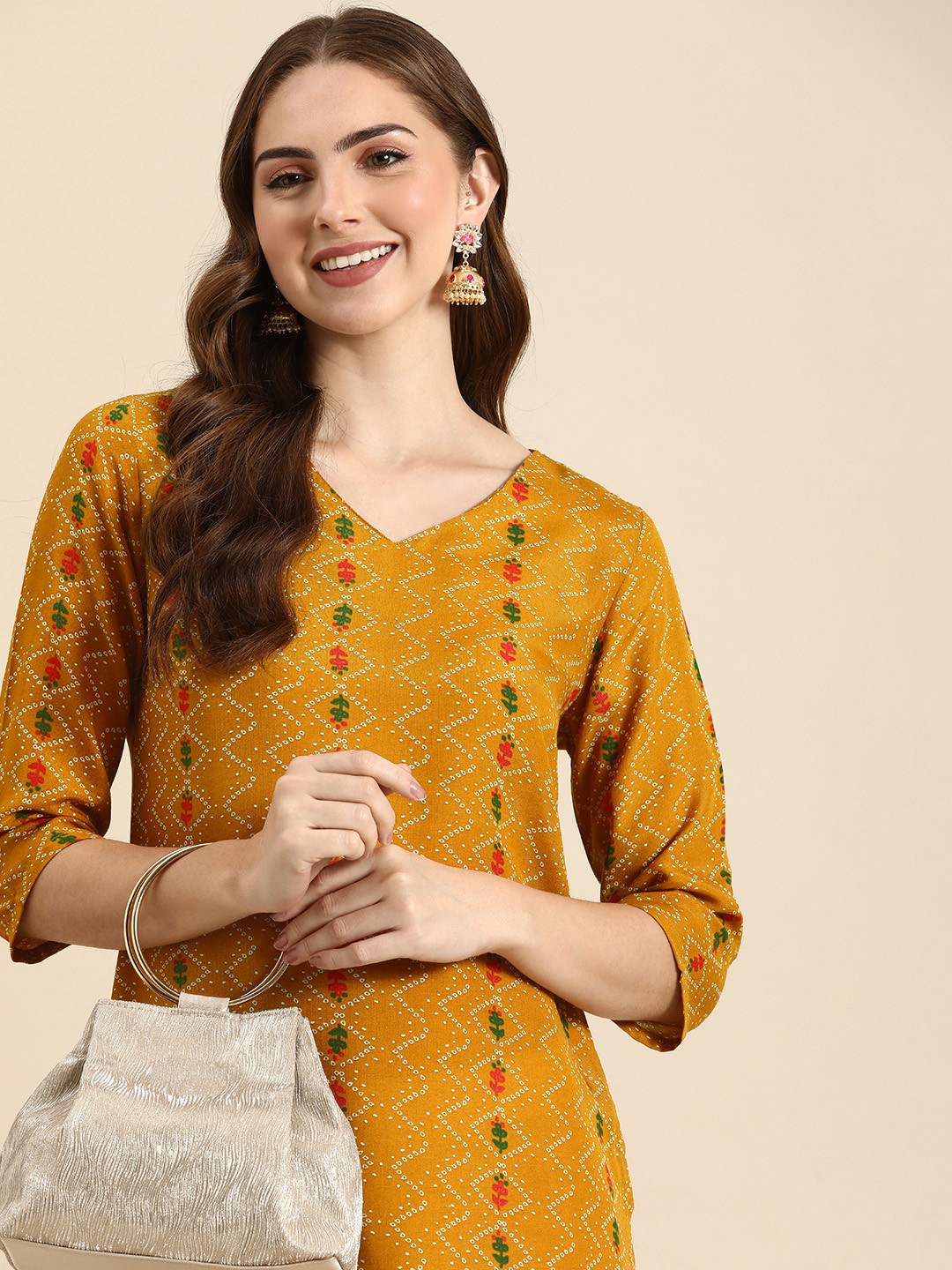 

Anouk V-Neck Geometric Printed Kurta, Mustard