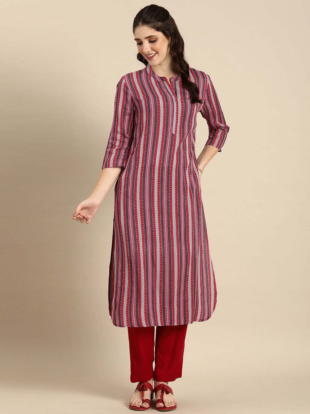 

Anouk Women Printed Kurta & Trousers, Magenta