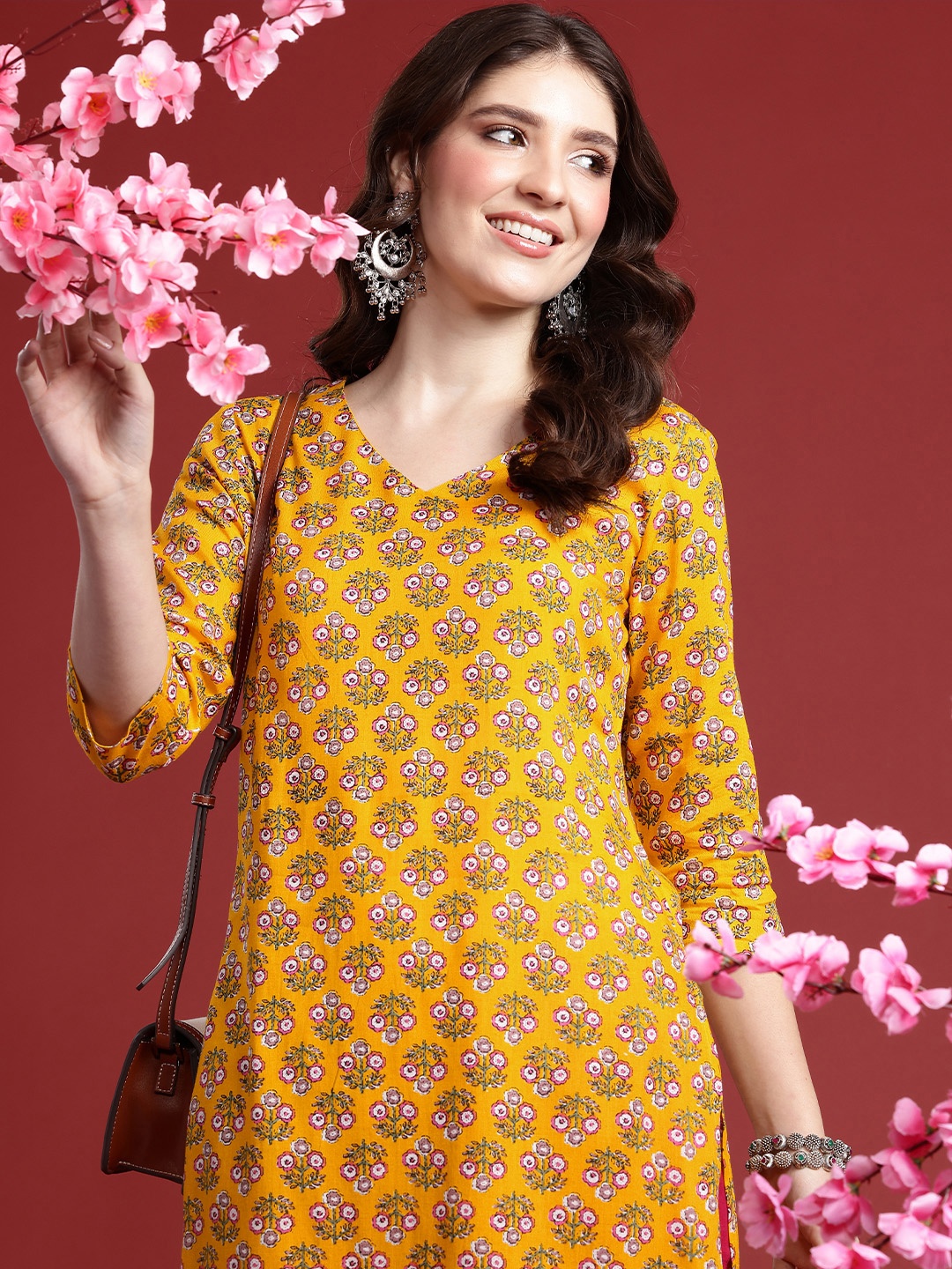 

Anouk Floral Printed Kurta, Yellow