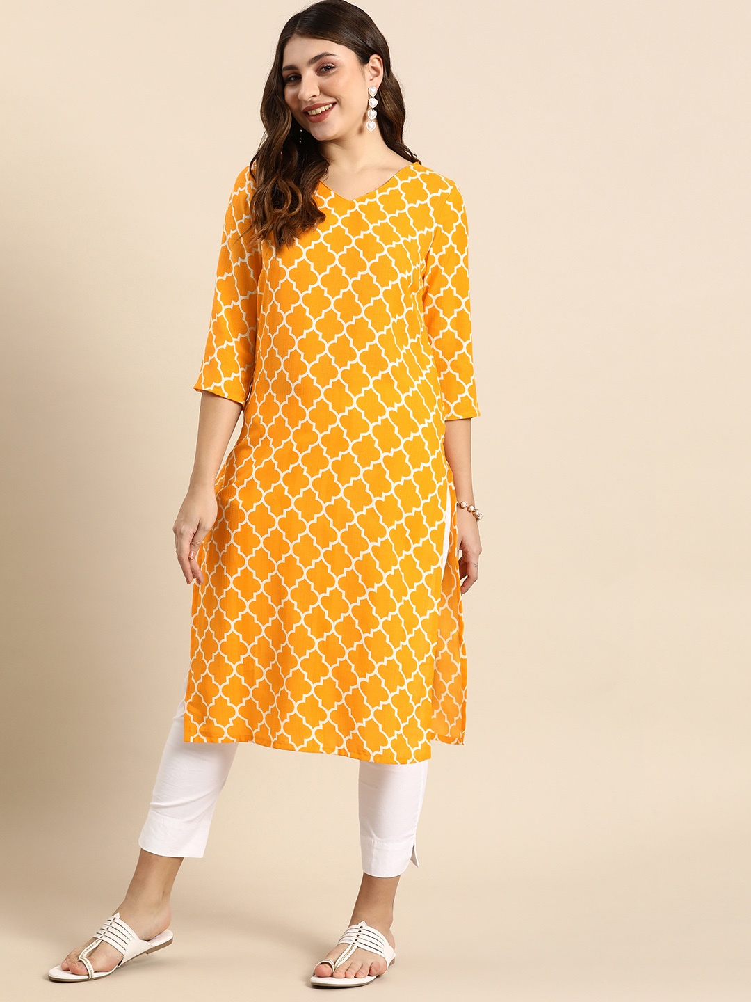 

Anouk V-Neck Geometric Printed Kurta, Mustard