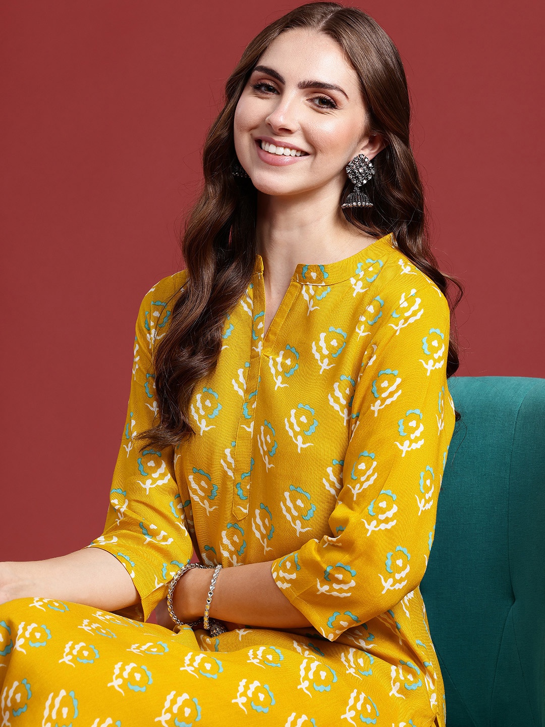 

Anouk Floral Printed Mandarin Collar Regular Kurta With Trousers, Mustard