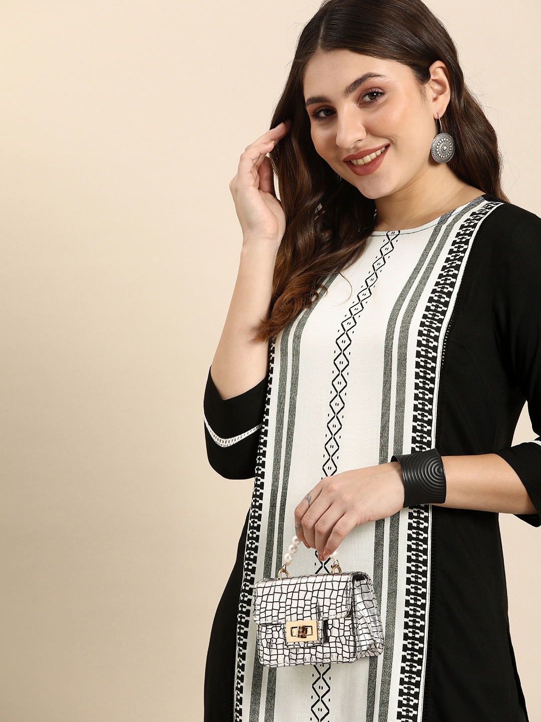 

Anouk Round Neck Ethnic Motifs Printed Kurta, Black