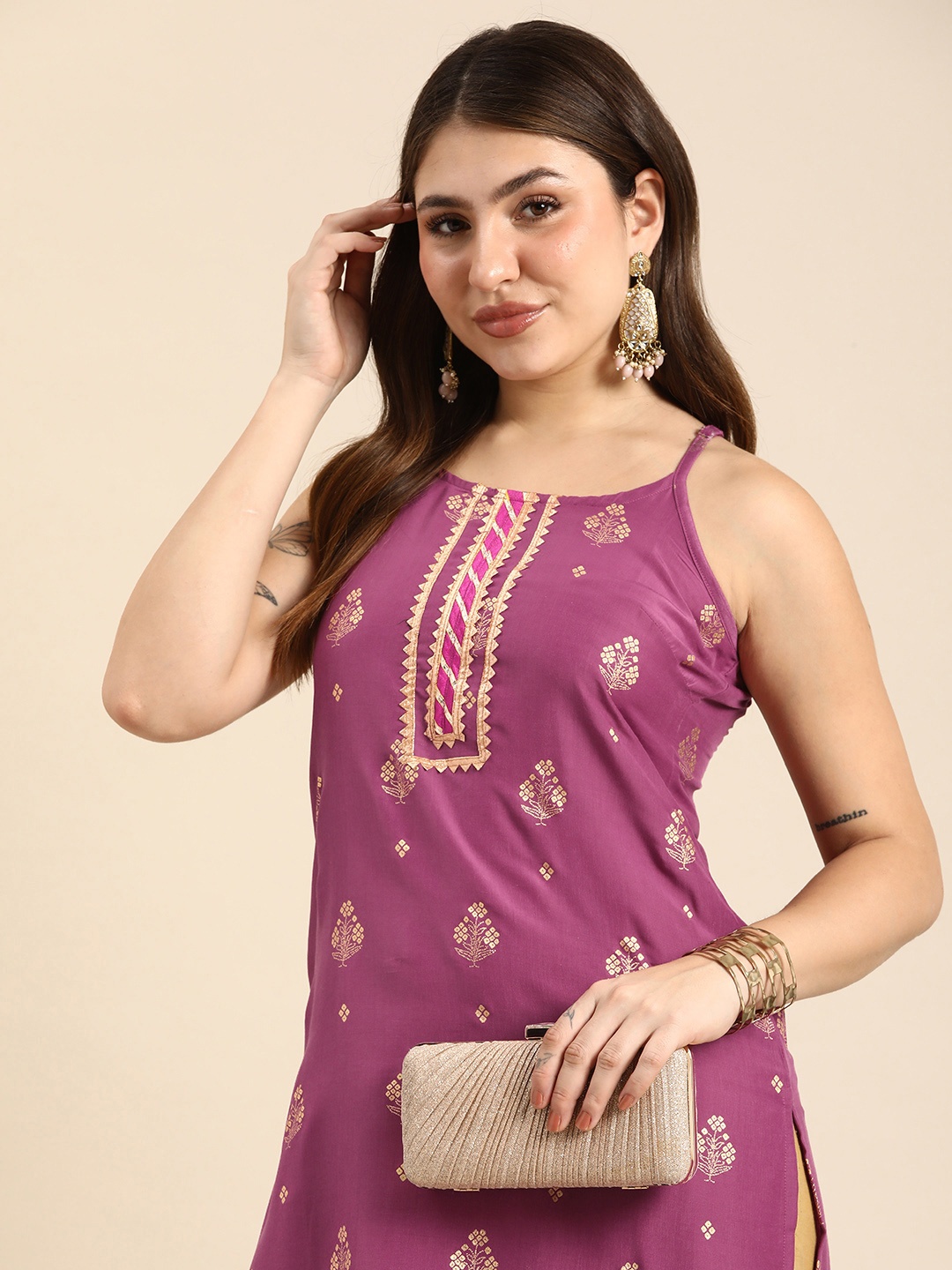 

Anouk Ethnic Motifs Printed Sleeveless Kurta, Pink