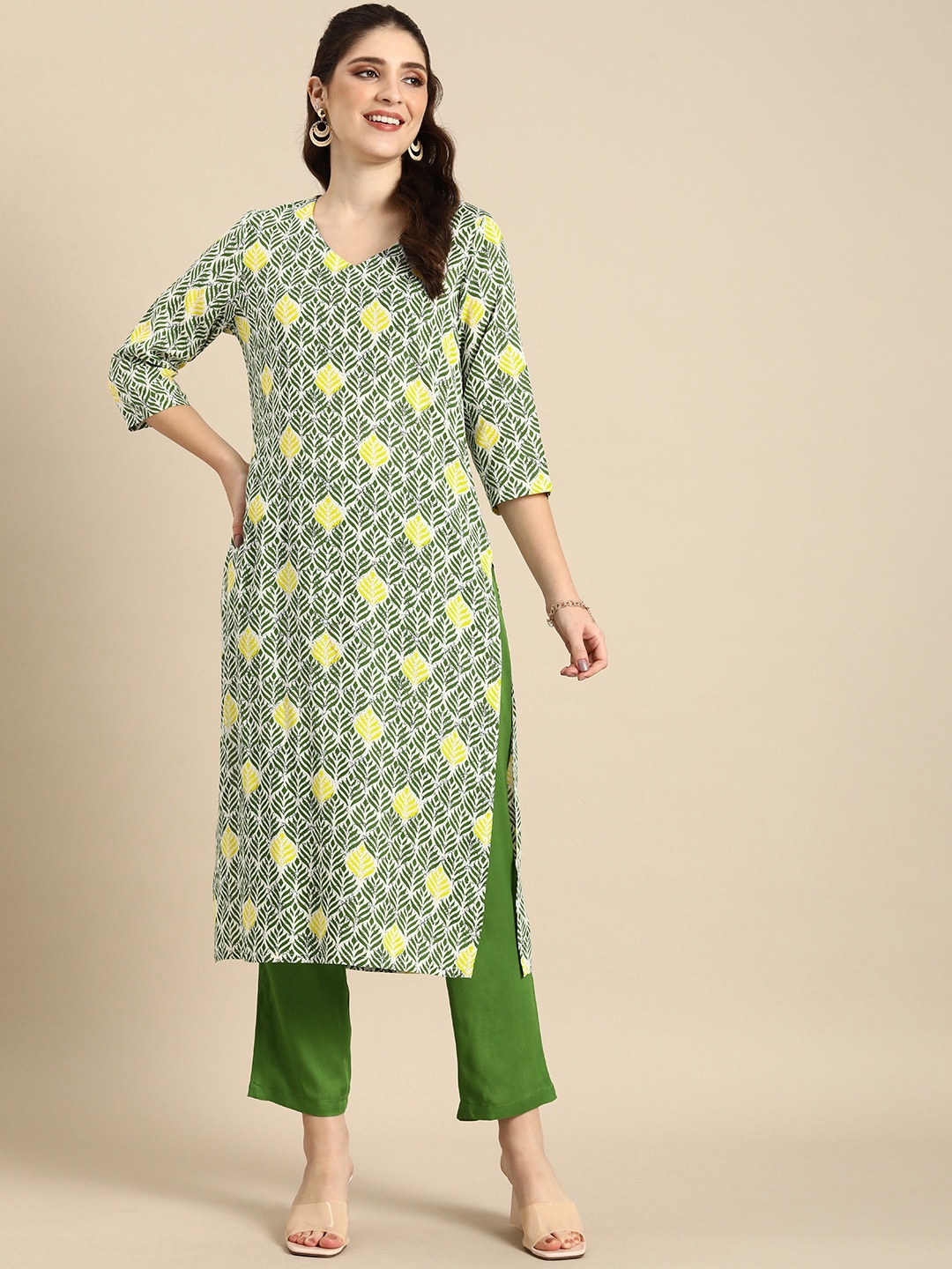 

Anouk Ethnic Motifs Printed Kurta with Trousers, Green