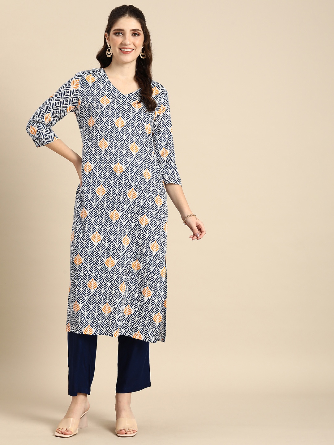 

Anouk Ethnic Motifs Printed Kurta with Trousers, Navy blue