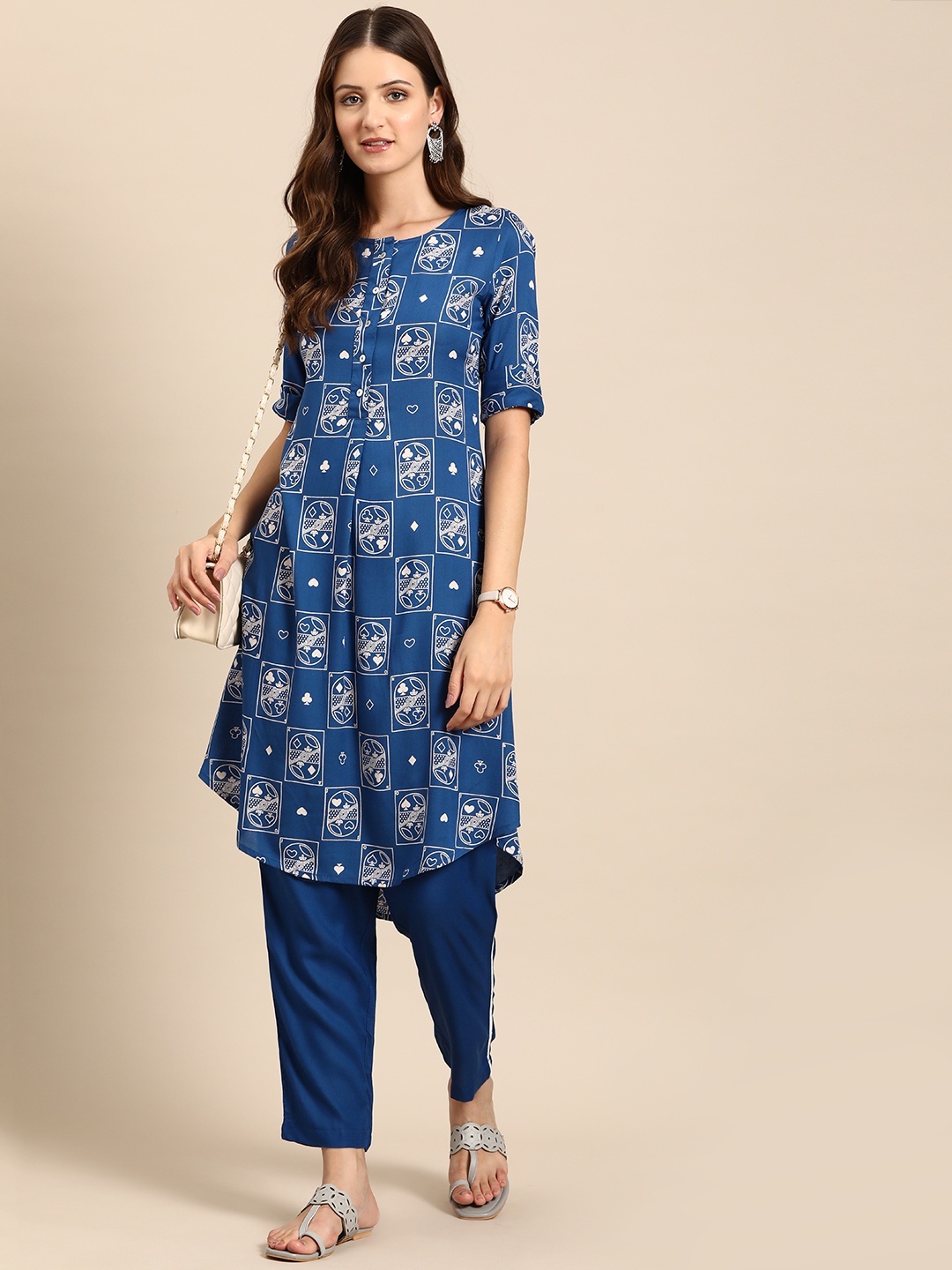 

Anouk Ethnic Motifs Printed Regular Kurta with Trousers, Blue