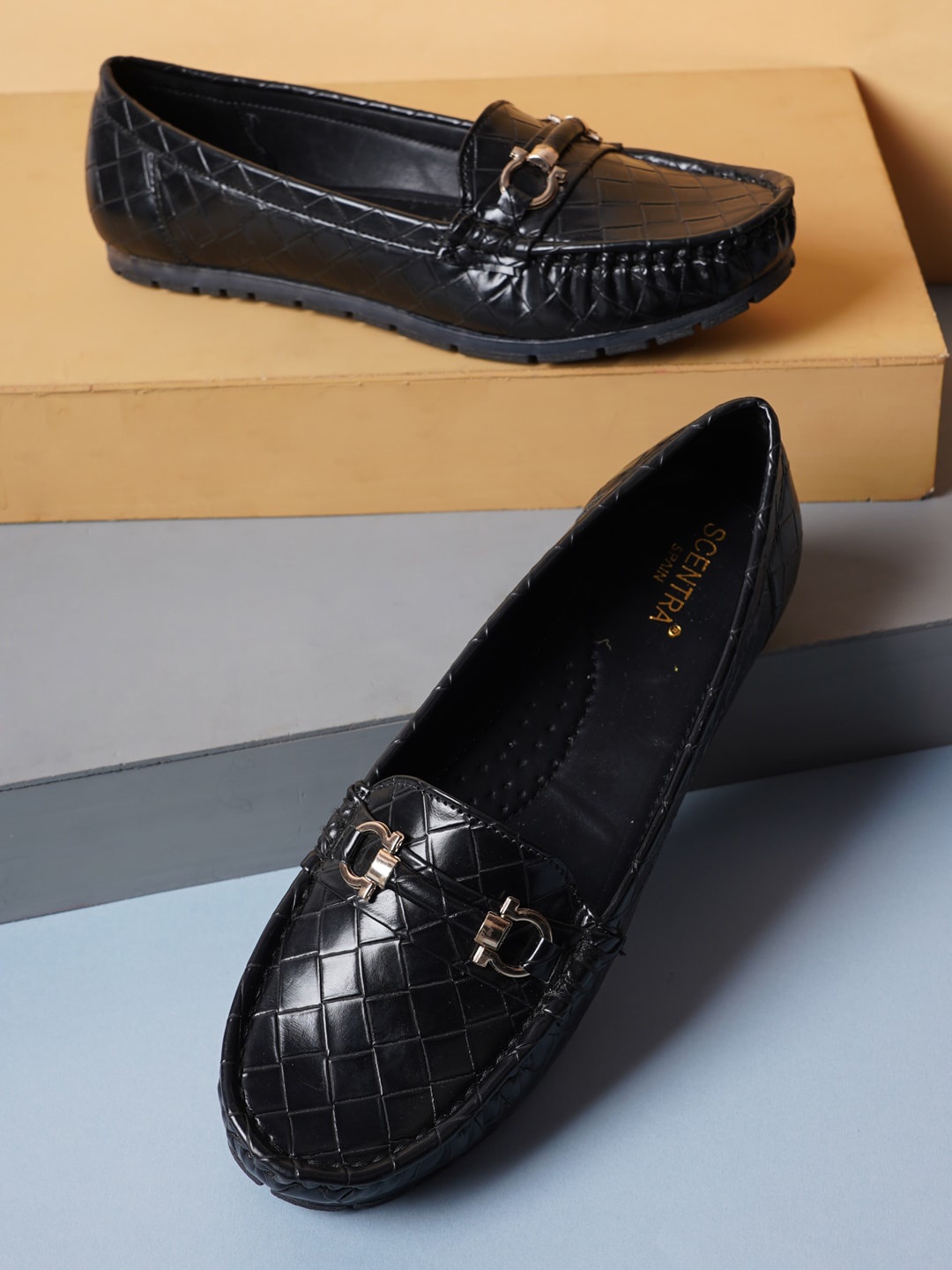

SCENTRA Women Textured Comfort Insole Horsebit Loafers, Black