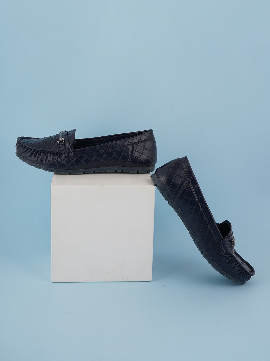 

SCENTRA Women Textured Comfort Insole Horsebit Loafers, Navy blue