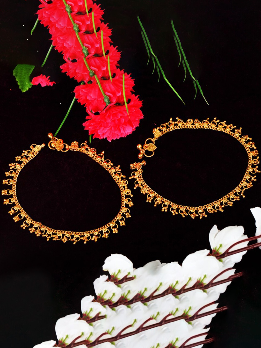 

MEENAZ Set Of 2 Gold-Plated & Beaded Anklets