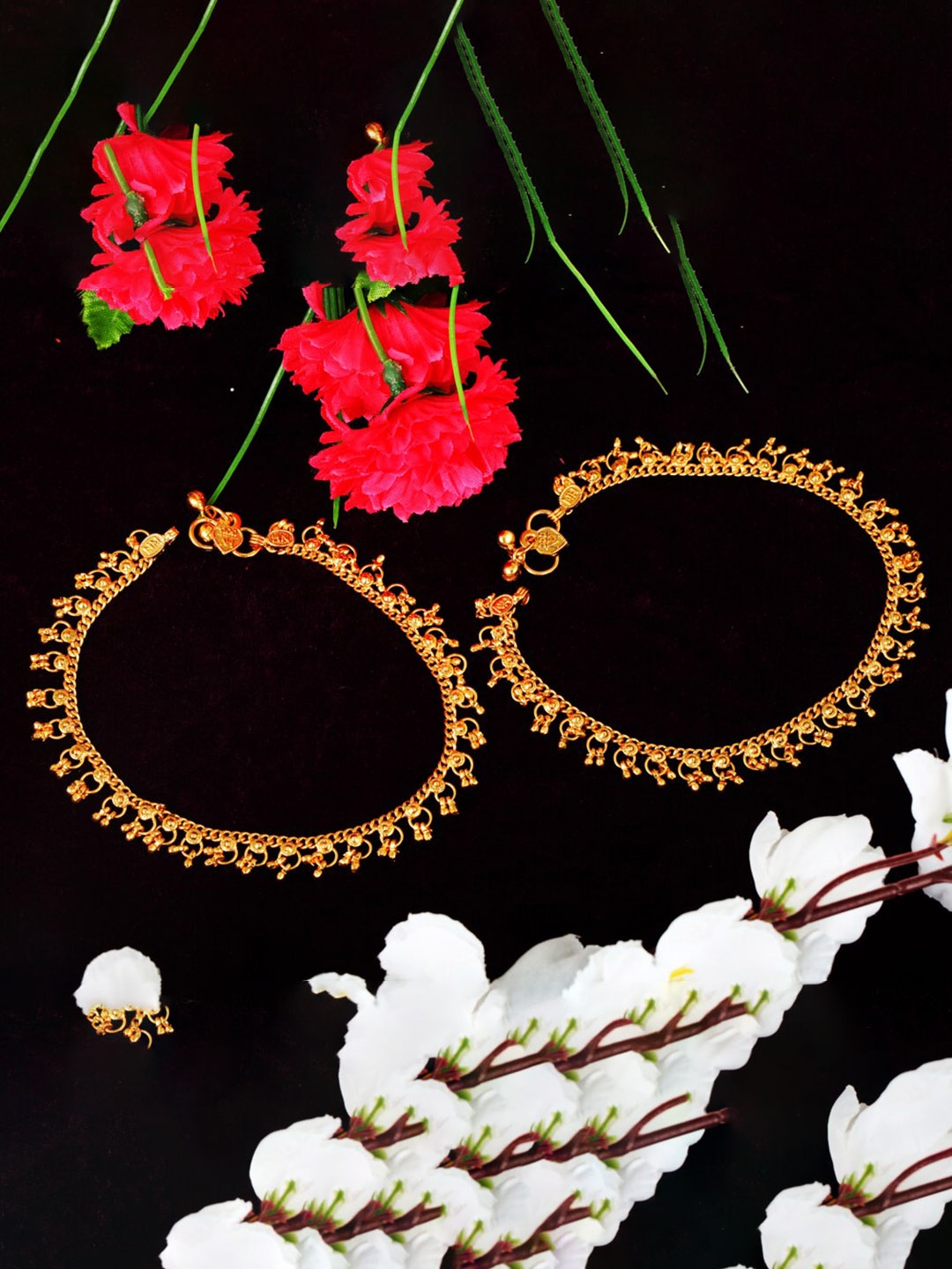 

MEENAZ Set Of 2 Gold-Plated & Beaded Anklets