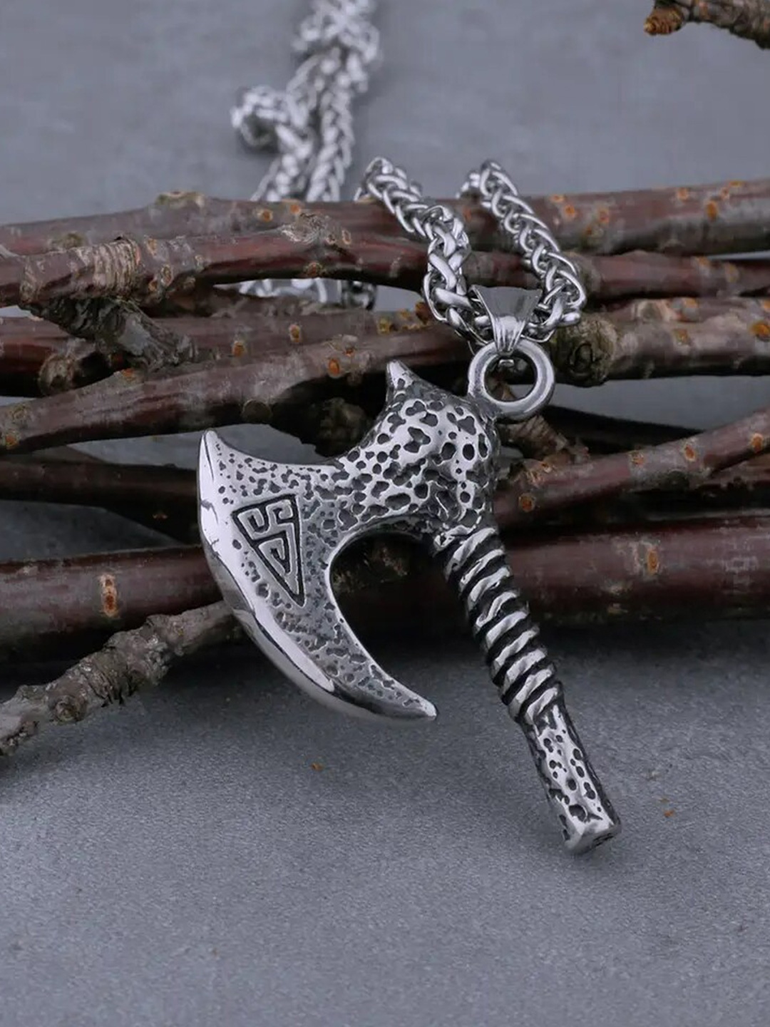 

KARISHMA KREATIONS Silver-Plated Necklace