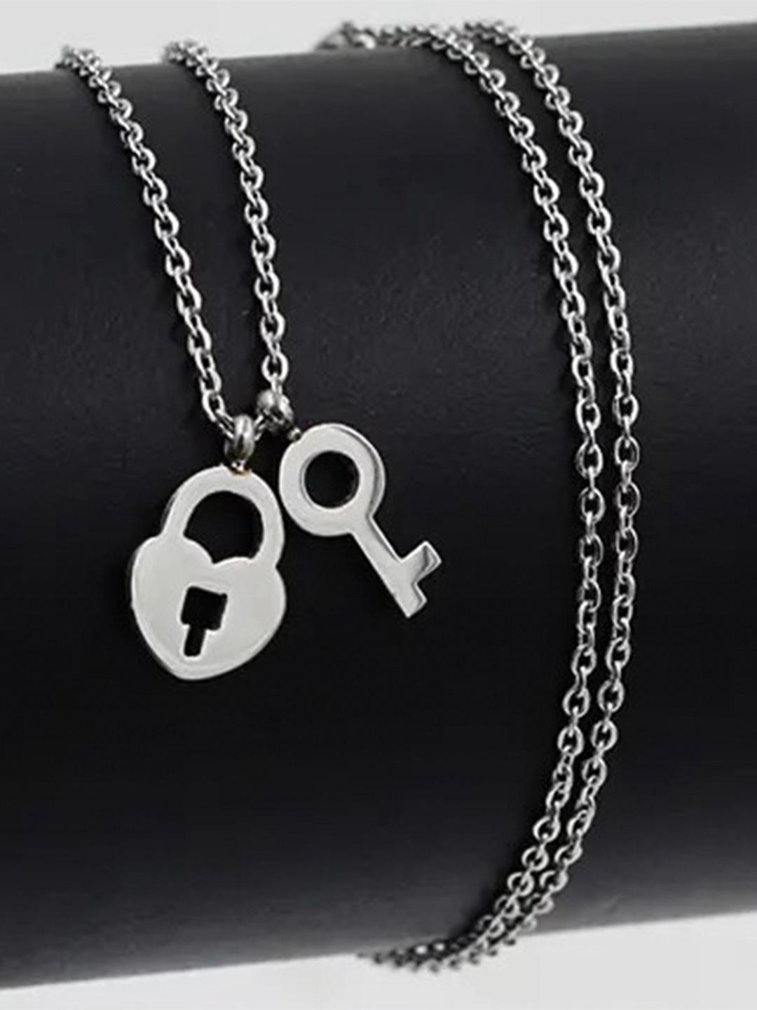 

KARISHMA KREATIONS Silver-Plated Stainless Necklace