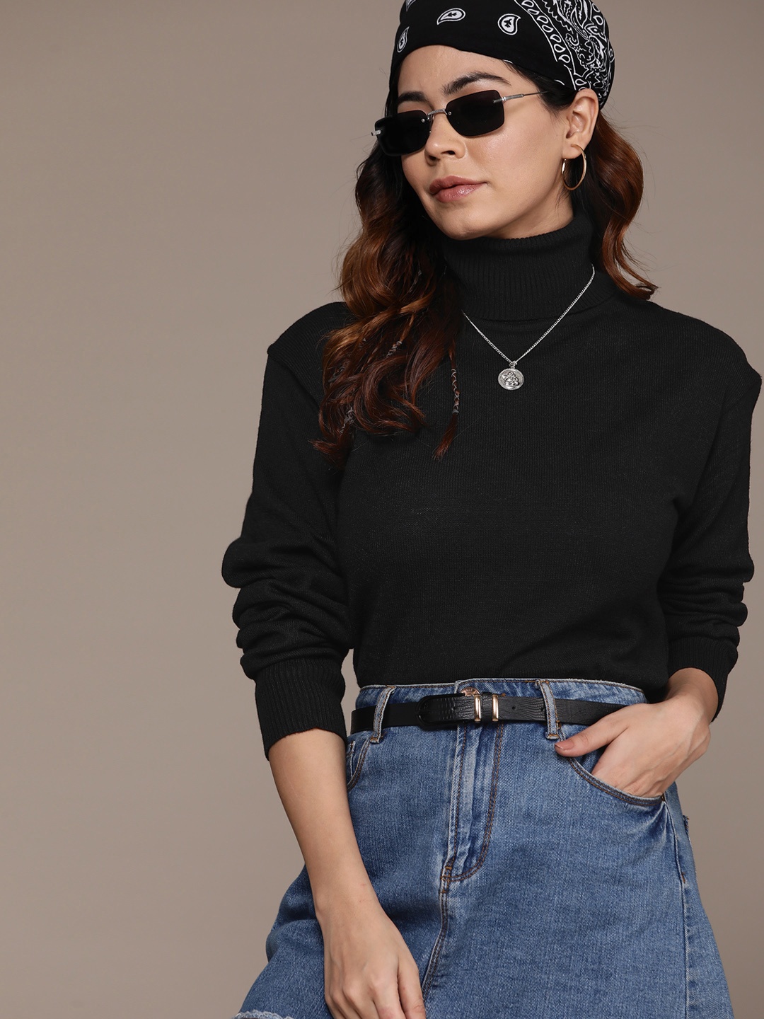 

The Roadster Lifestyle Co. Turtle Neck Pullover, Black