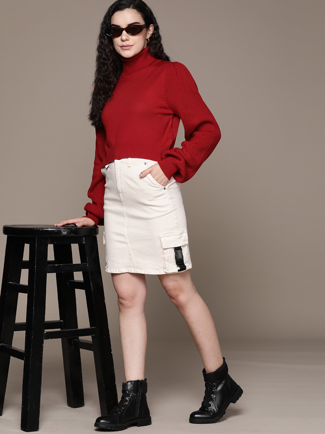 

The Roadster Lifestyle Co. Acrylic Turtle Neck Pullover, Red
