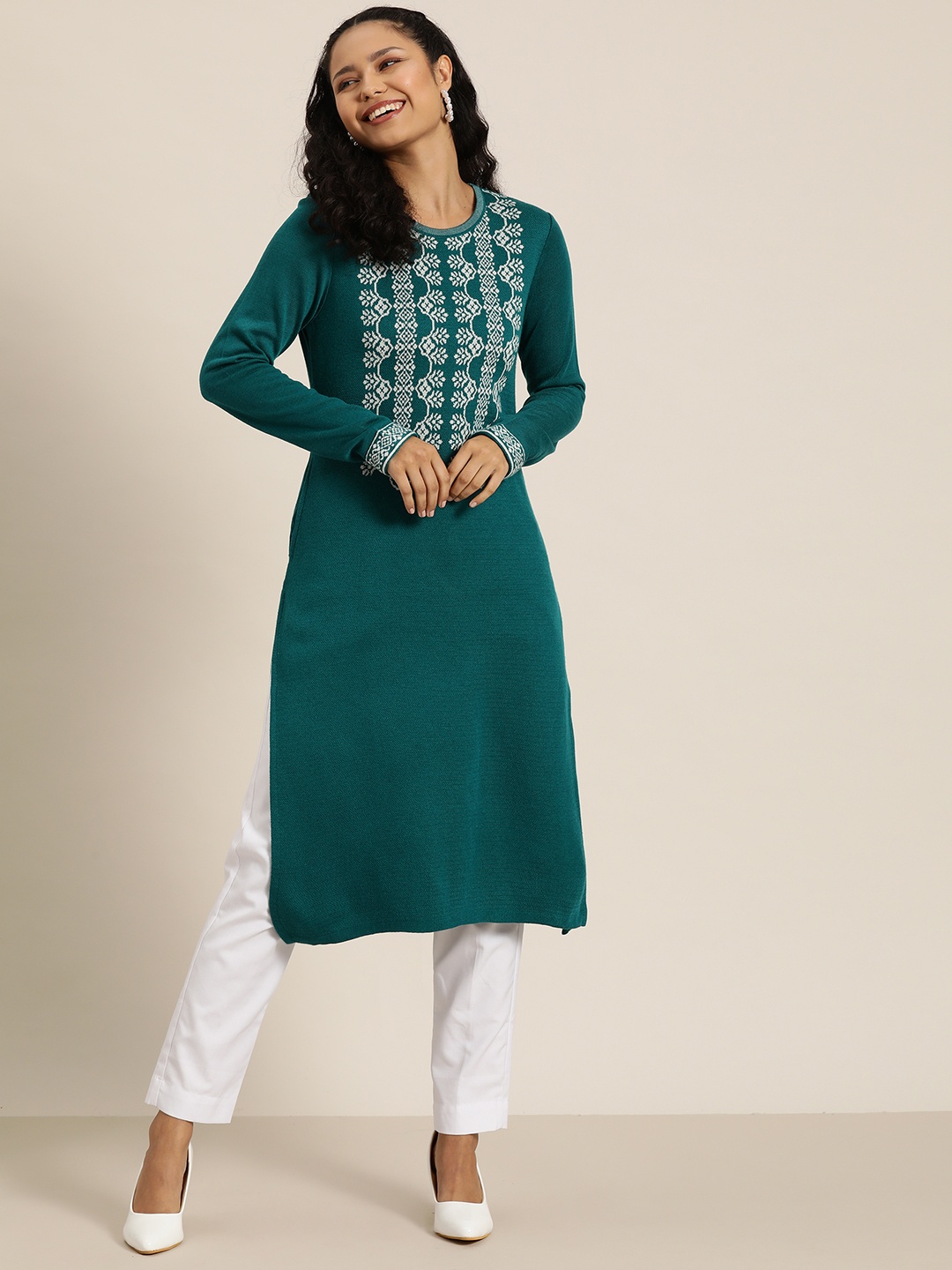 

HERE&NOW Women Ethnic Motifs Yoke Design Winter Kurta, Green