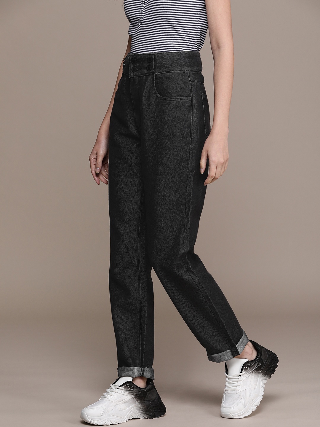 

Moda Rapido Women Mid-Rise Straight Fit Light Fade Jeans, Black
