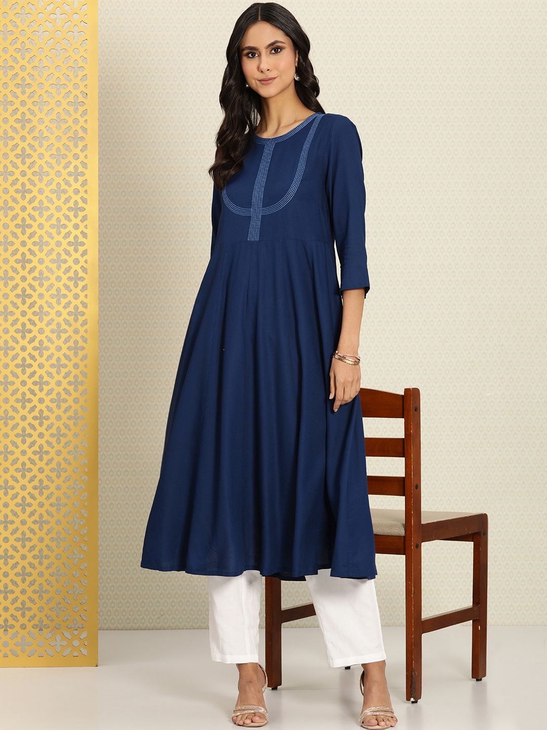 

House of Pataudi Yoke Design Thread Work A-Line Rozana Kurta, Navy blue