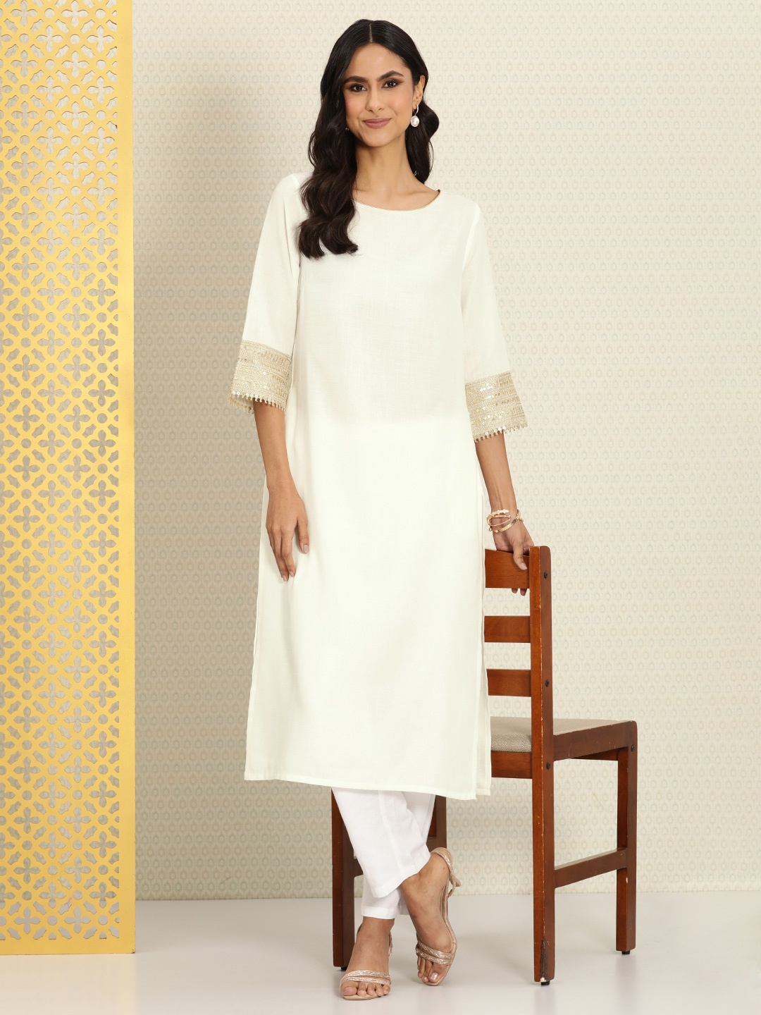 

House of Pataudi Solid Regular Straight Rozana Kurta, White