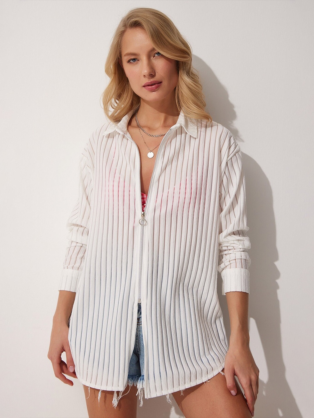 

Happiness istanbul Women Skinny Fit Opaque Striped Casual Shirt, Na