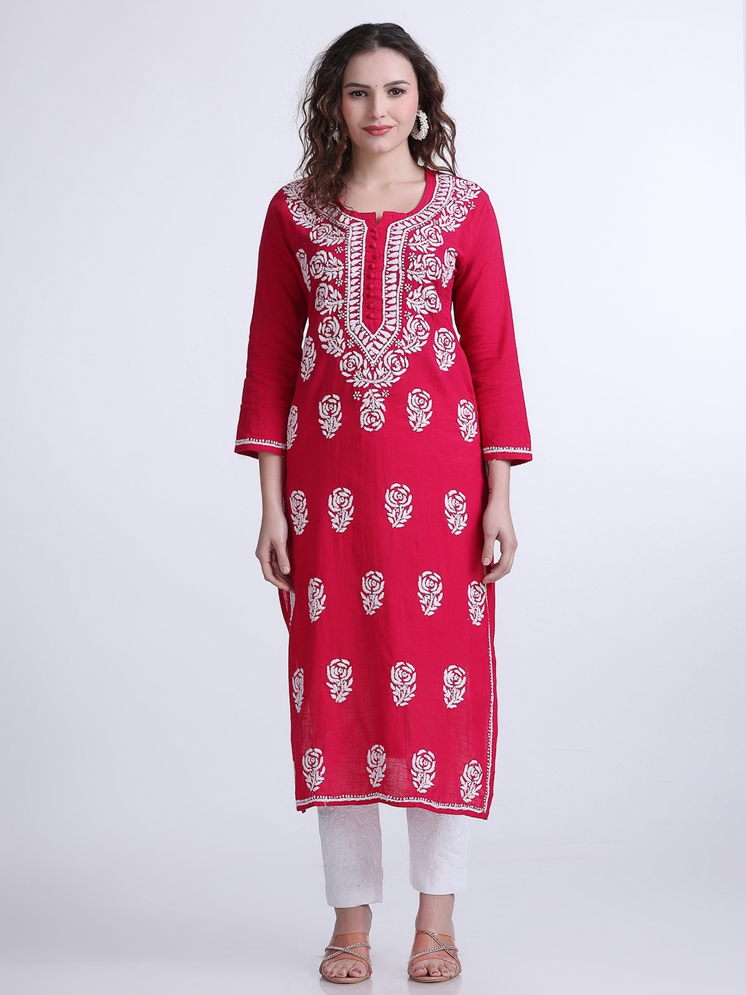 

FAWOMENT Geometric Embroidered Mirror Work Kurta, Pink
