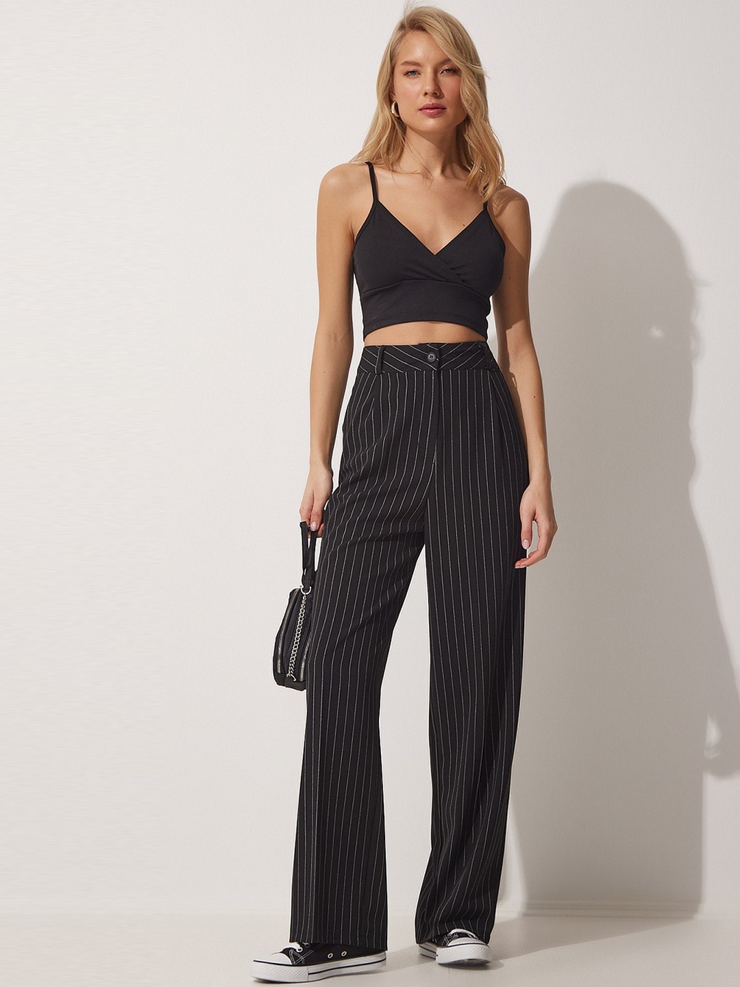 

Happiness istanbul Women Striped Trousers, Black