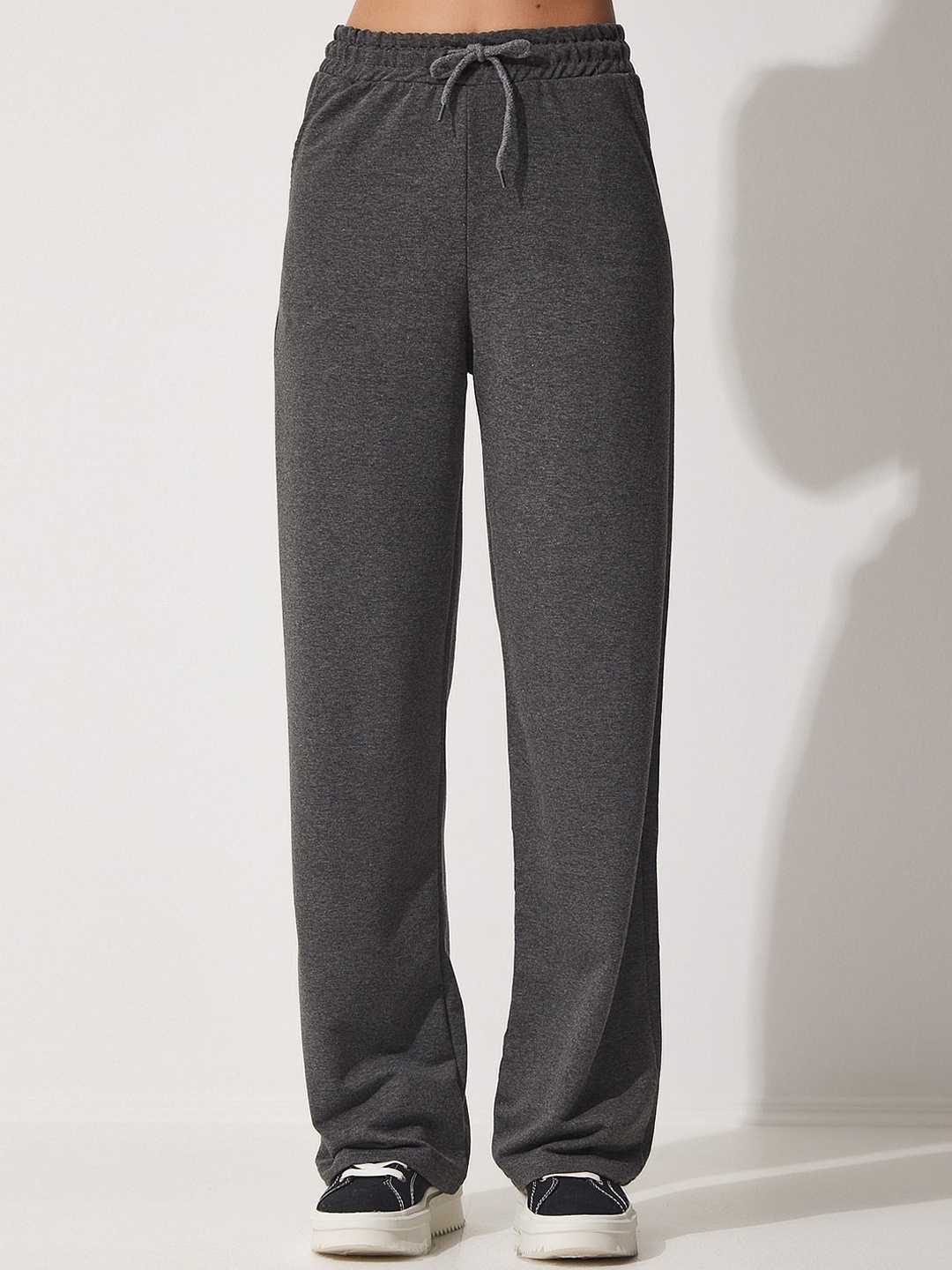 

Happiness istanbul Women Parallel Trousers, Charcoal