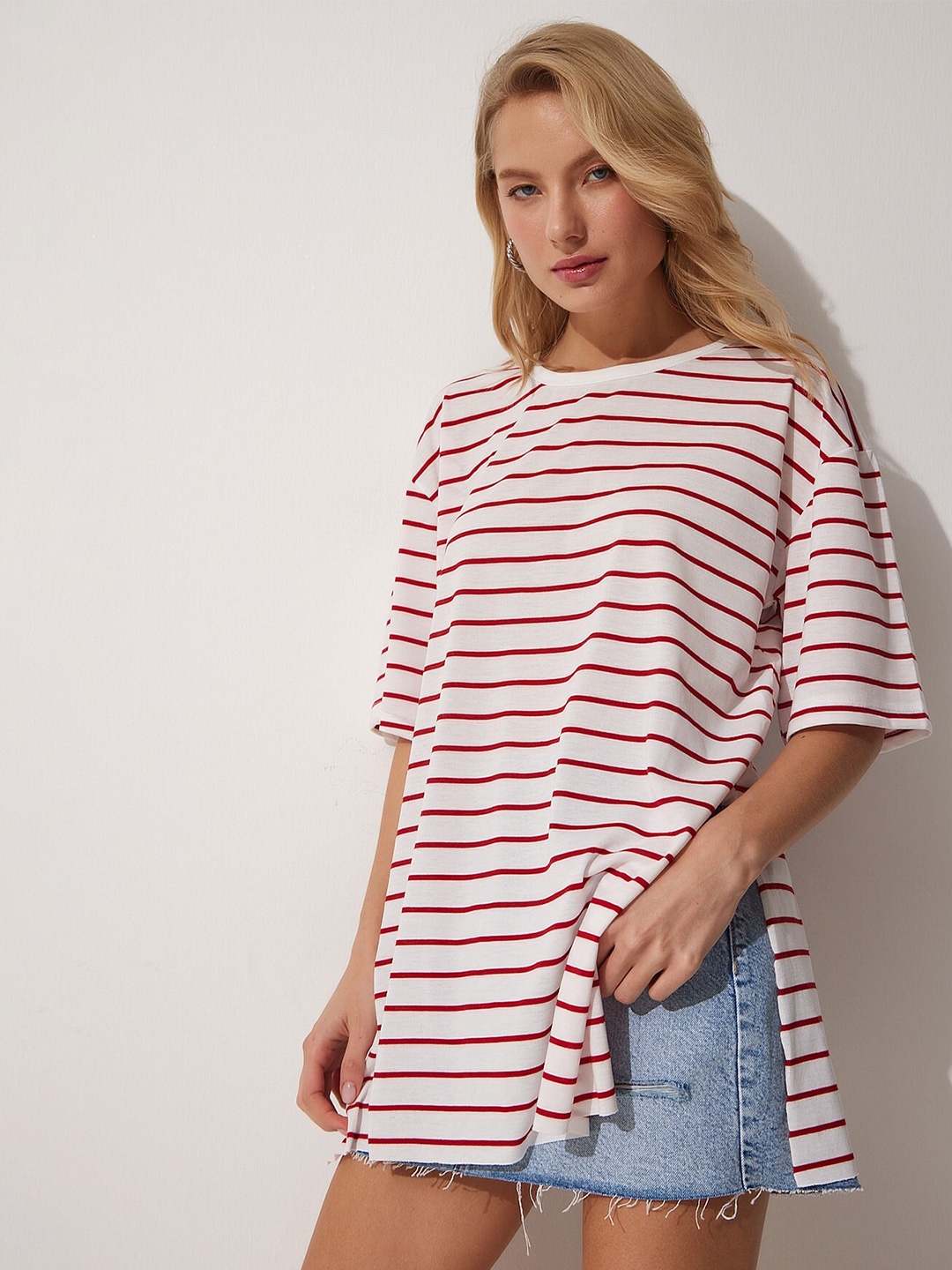 

Happiness istanbul Striped Drop-Shoulder Sleeves Oversized T-shirt, White