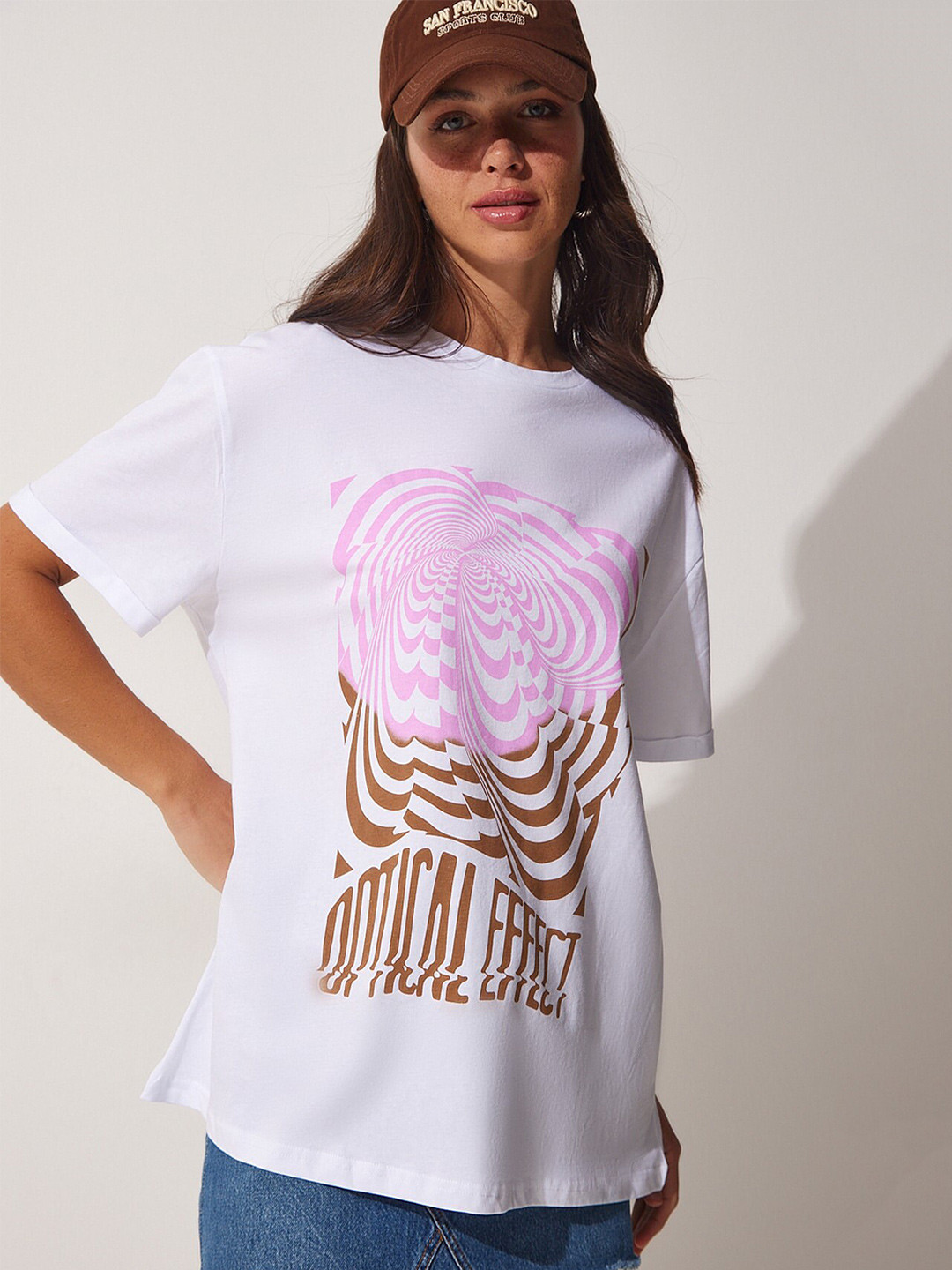 

Happiness istanbul Graphic Printed Drop-Shoulder Sleeves Pure Cotton T-shirt, White