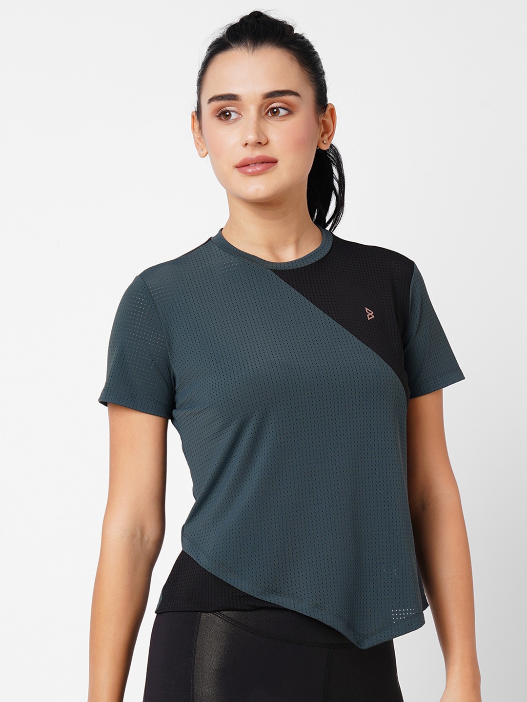 

BODD ACTIVE Colourblocked Asymmetric Hem Top, Green