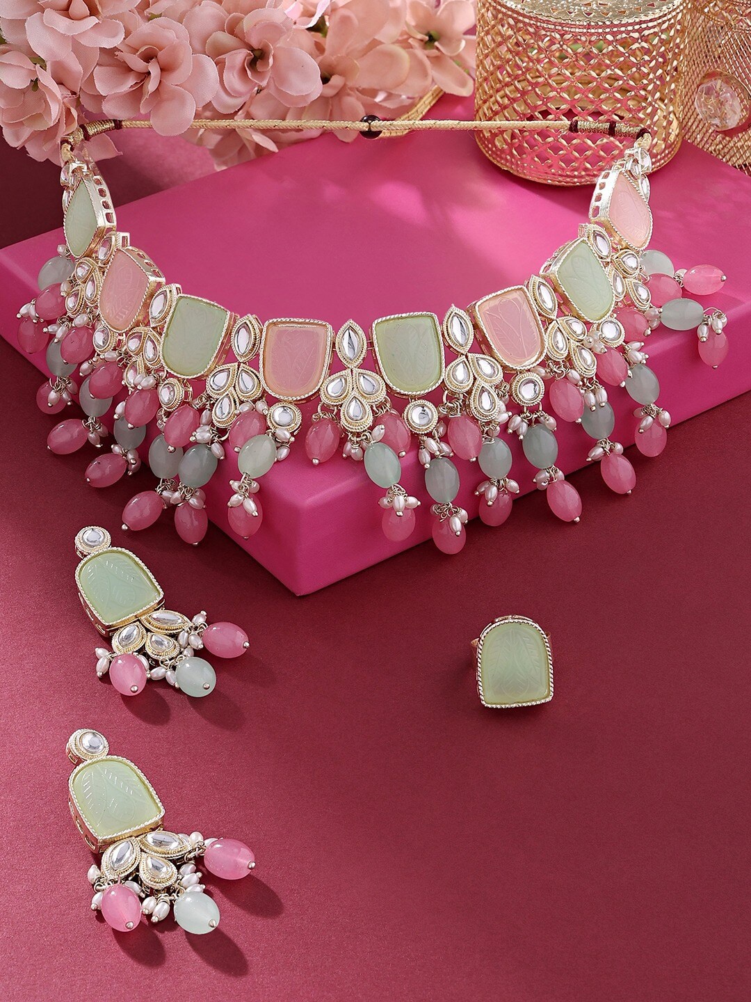 

Zaveri Pearls Gold-Plated Kundan-Studded & Beaded Necklace & Earrings With Ring