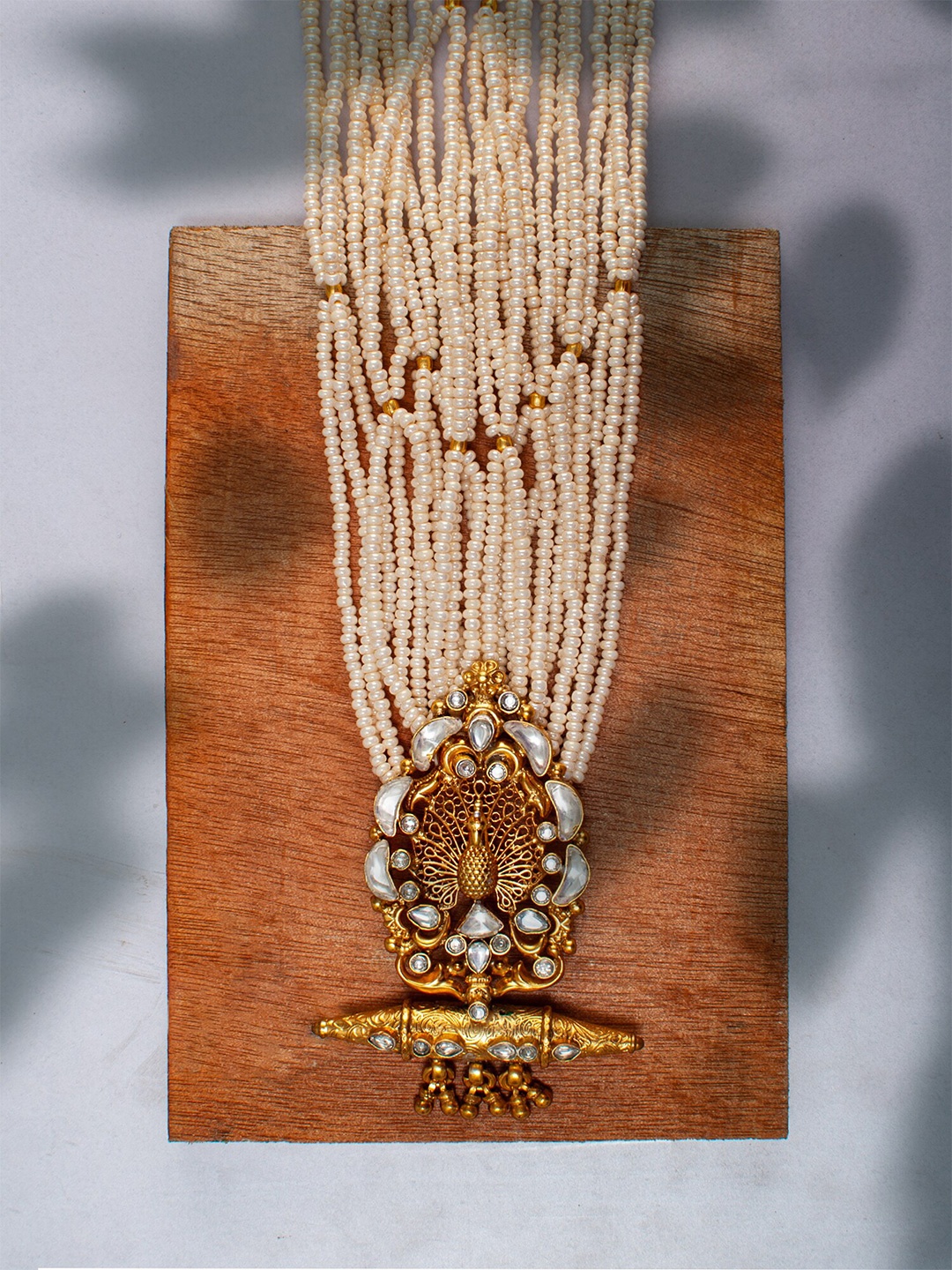 

Neeta Boochra Gold-Plated Beaded Necklace