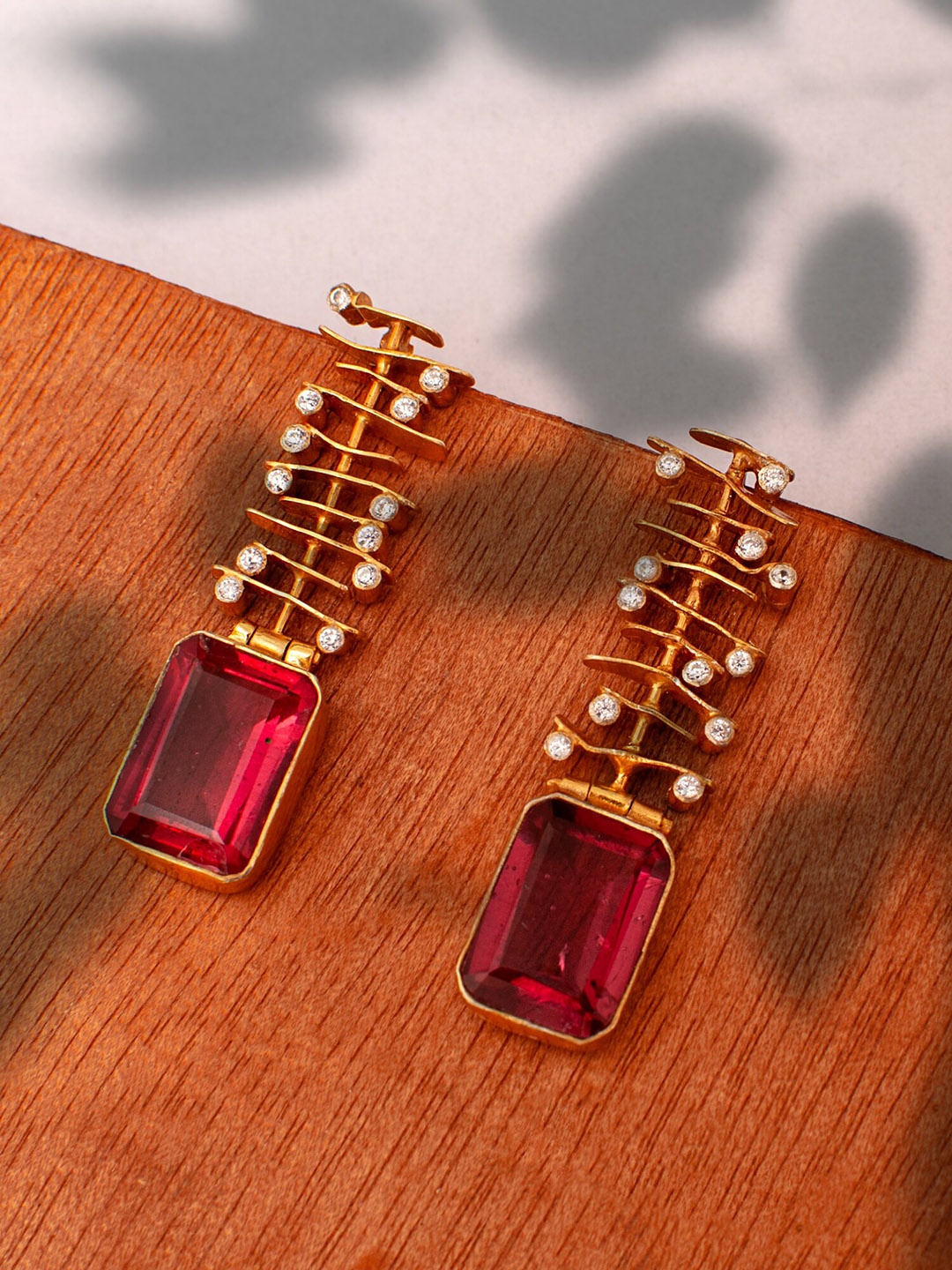 

Neeta Boochra Gold-Plated Contemporary Drop Earrings