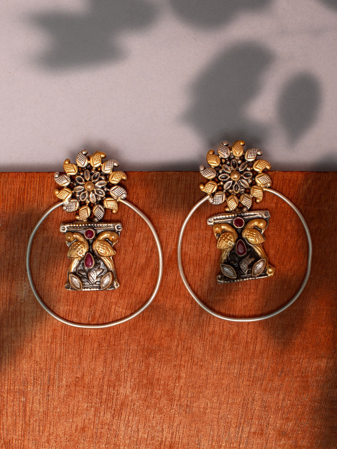 

Neeta Boochra Gold-Plated Contemporary Drop Earrings