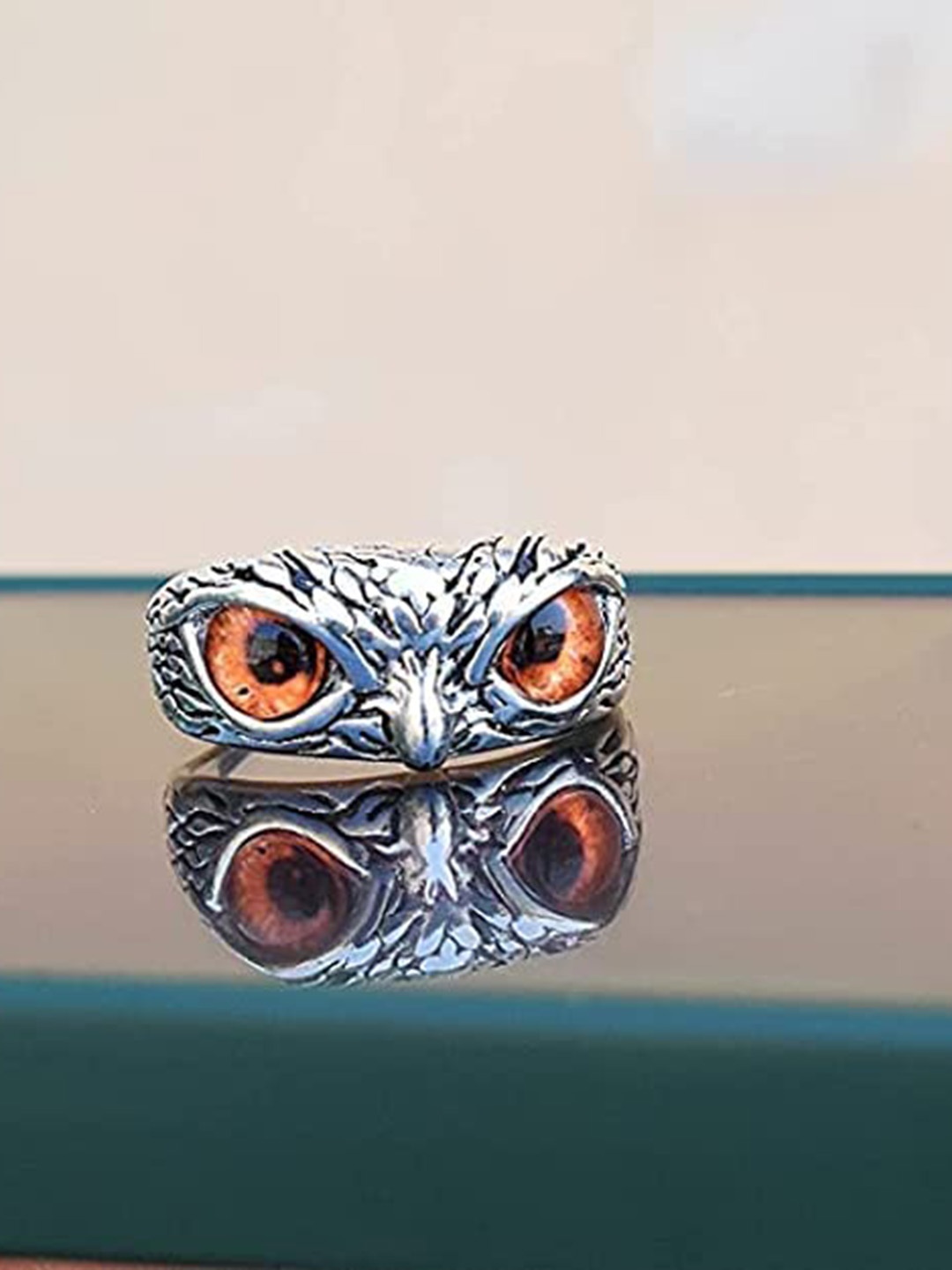 KARISHMA KREATIONS Silver-Plated Stone Studded Owl Eyed Finger Ring