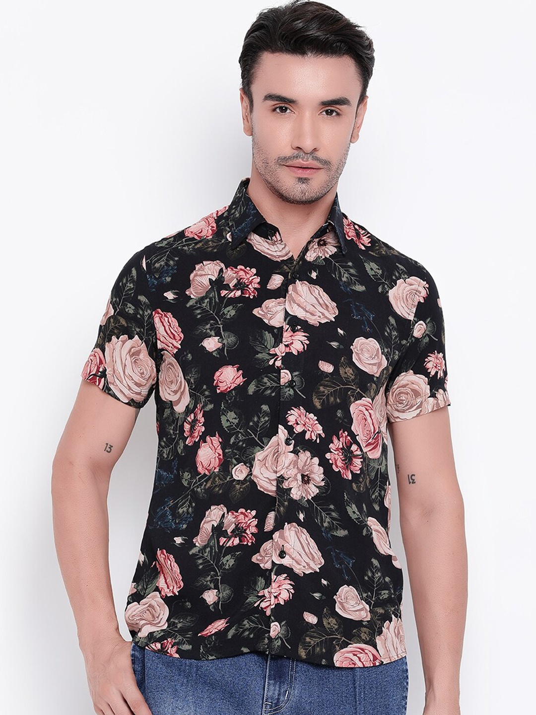 

Shurtz N Skurtz Relaxed Fit Floral Printed Cotton Casual Shirt, Black