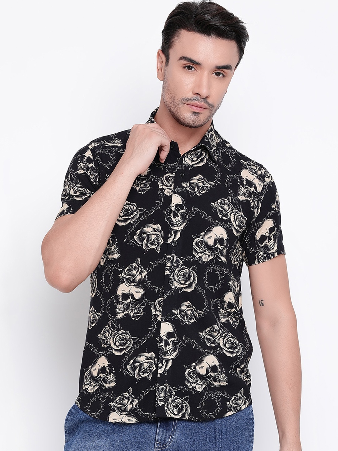 

Shurtz N Skurtz Relaxed Floral Printed Cotton Casual Shirt, Black