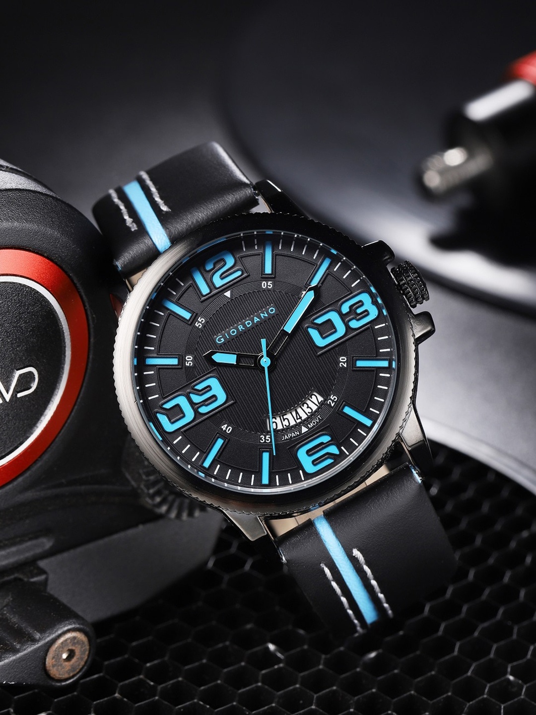 GIORDANO Men Dial & Leather Straps Analogue Watch Water Resistant GZ-50053-03, Black