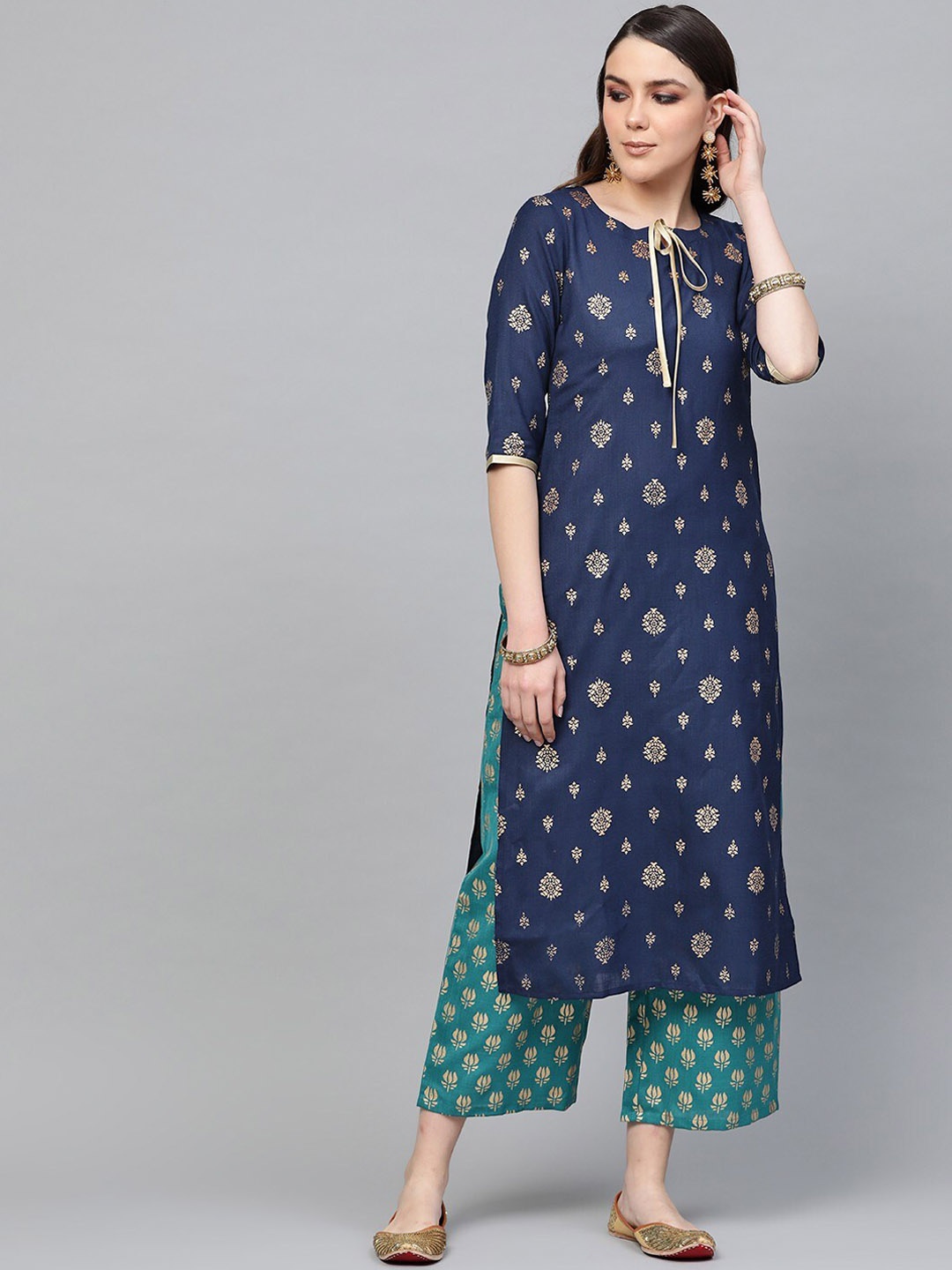 

Karagwals fab Ethnic Motifs Printed Straight Kurta With Palazzos, Navy blue