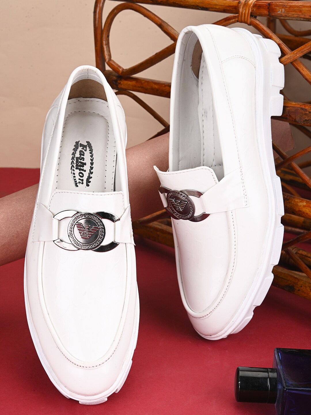 

BOOTCO Men Buckled Slip-On Formal Loafers, White
