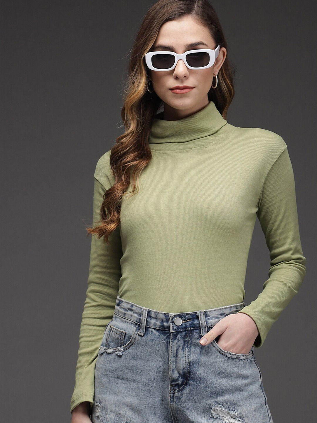 

BAESD Turtle Neck Ribbed Top, Green
